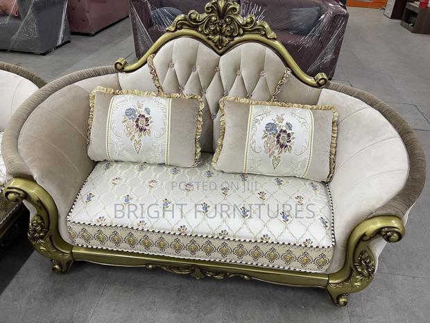 Royal Sofa 6 Seater( Imported) · Photo 4