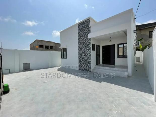 2bdrm Duplex in Lashibi for sale · Photo 1