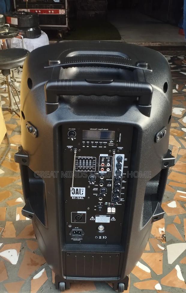 Jac 15" Rechargeable Bluetooth Speaker · Photo 3