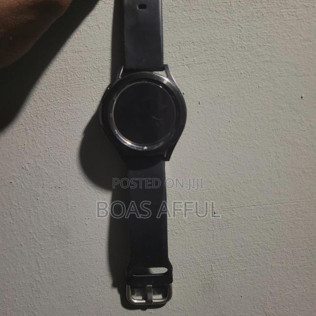 Samsung Galaxy Watch 4 Classic 42mm · Photo 4