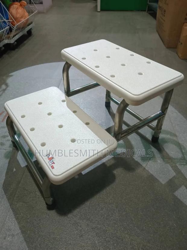 Stepping Stool Double · Photo 1