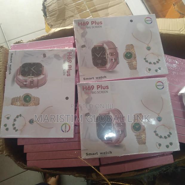 H69 Plus Smart Watch · Photo 4