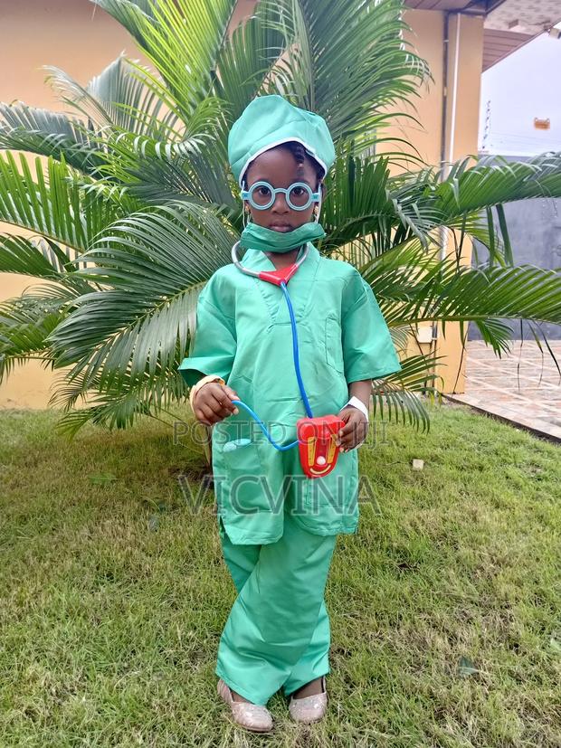 Surgeon Career Wear · Photo 2