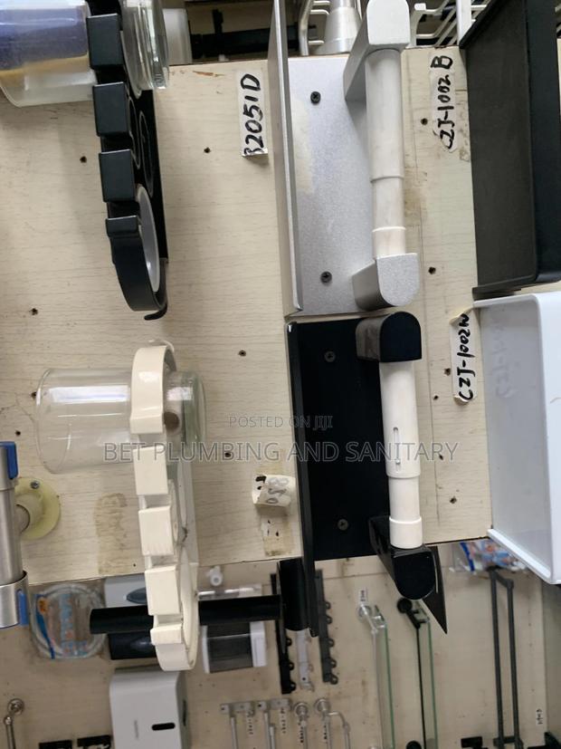 T-Roll Holder All Types · Photo 2