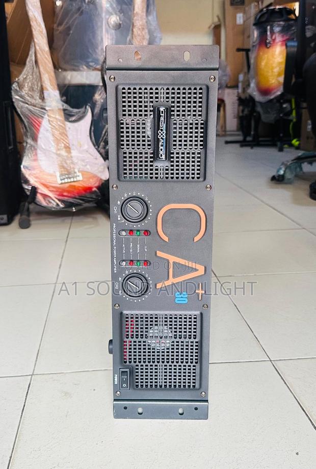 Crest Audio Ca30+ Bass Amplifier · Photo 1