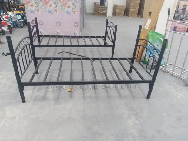 Top and Down Metal Bang Bed · Photo 5
