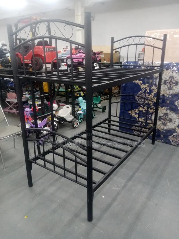 Top and Down Metal Bang Bed · Photo 3