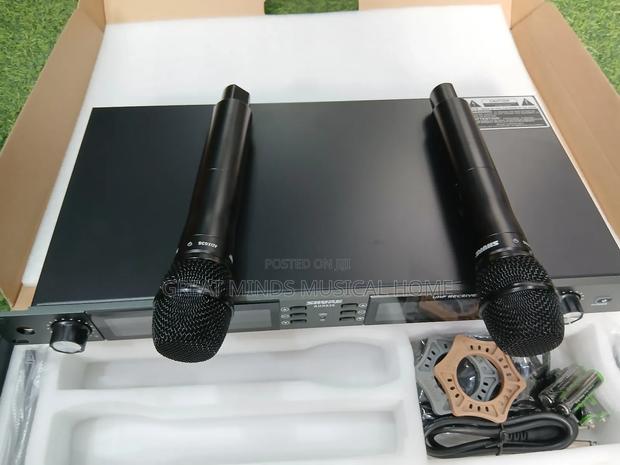 Shure Adx636 Wireless Microphone · Photo 6
