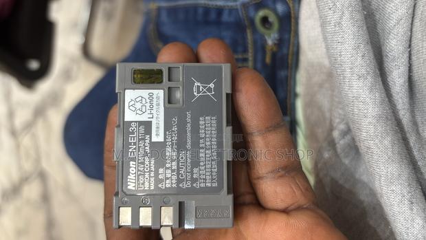 Nikon Battery en -El3e · Photo 1