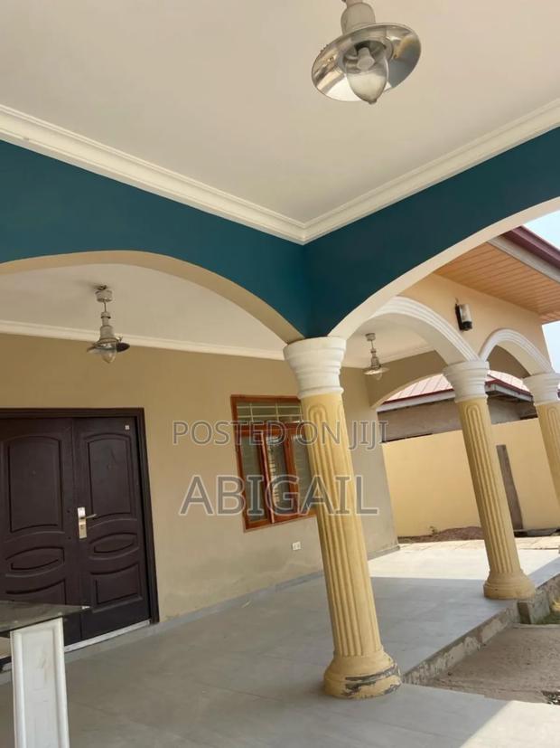4bdrm House in Zion City, Community 25 for rent · Photo 2