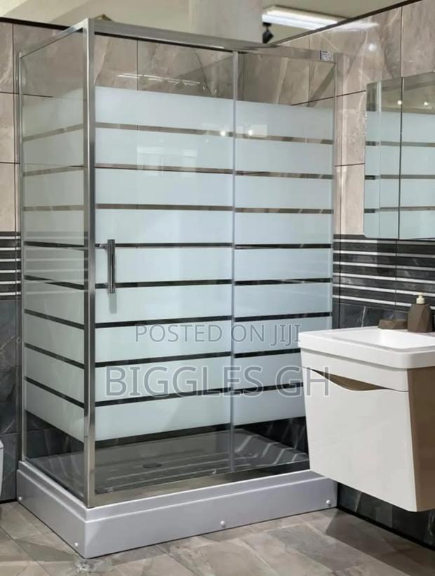Glass Shower Cubicle- 120×80 · Photo 1