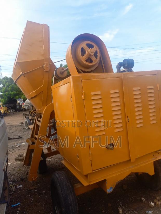 Concrete Mixer Machine · Photo 2