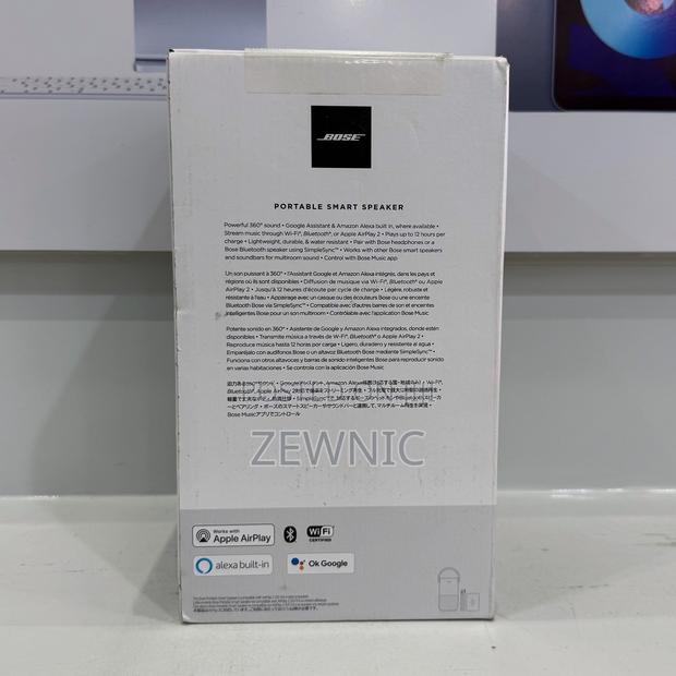 Bose Portable Smart Speaker · Photo 2