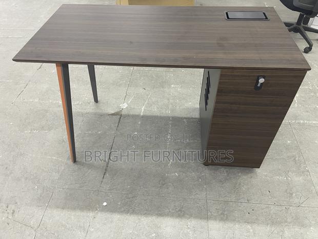 Wooden Office Desk · Photo 1