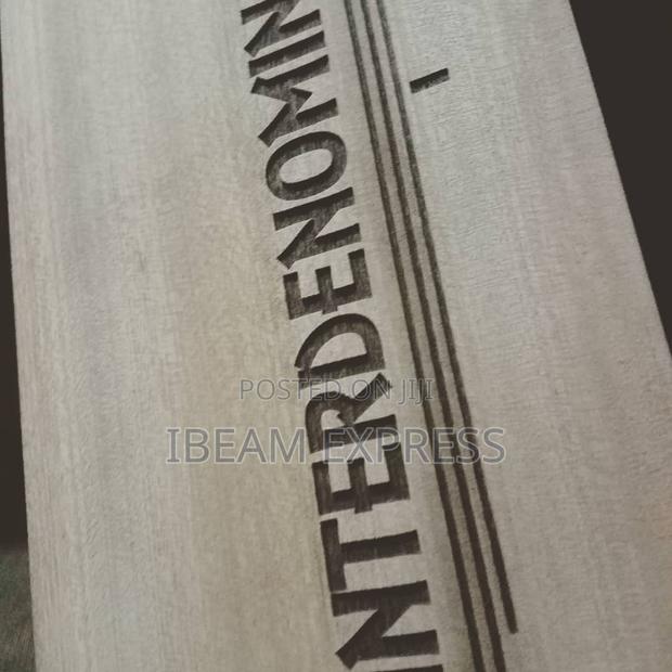 Engraving on Wood · Photo 2