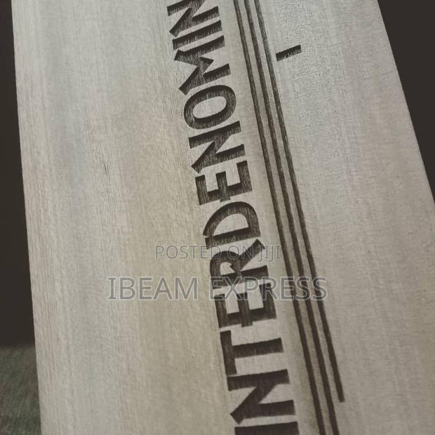 Engraving on Wood · Photo 4