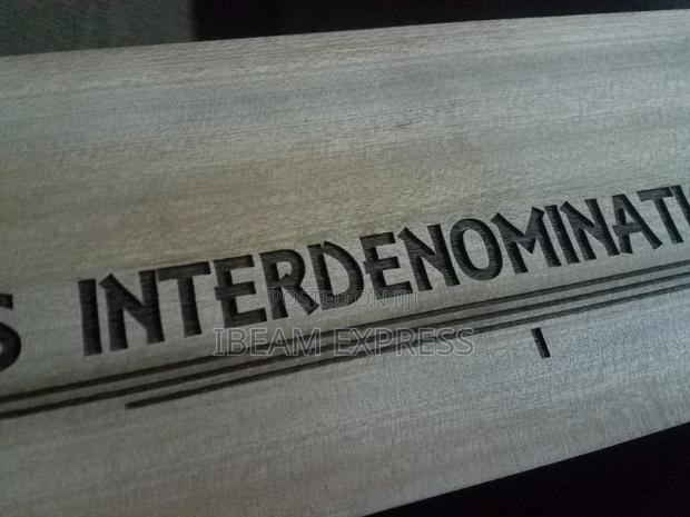 Engraving on Wood · Photo 1