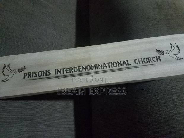 Engraving on Wood · Photo 7