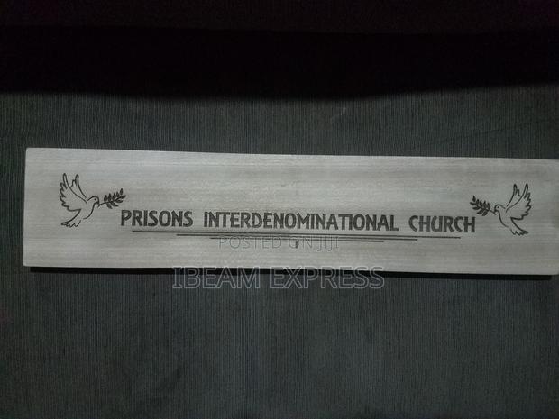 Engraving on Wood · Photo 8