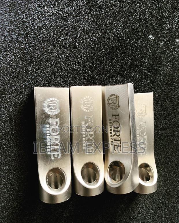 Engraving on Metal Pen Drives · Photo 1