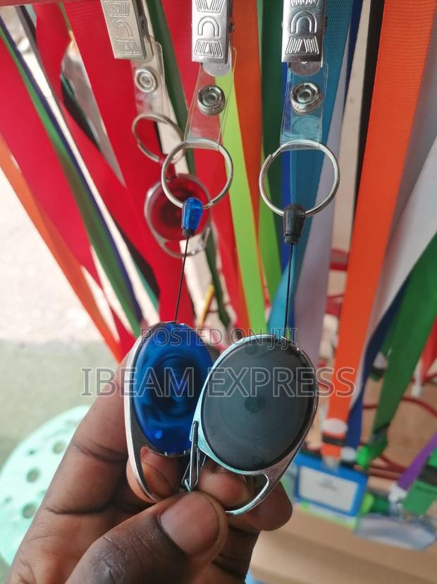 Line Yards and Id Clip Holders · Photo 1