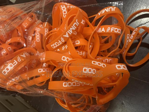 One Color Ink Printing on Wristbands · Photo 5