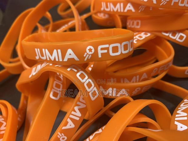One Color Ink Printing on Wristbands · Photo 1