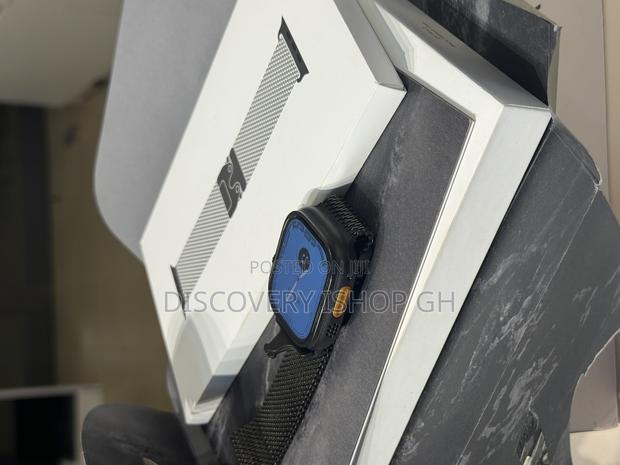 Apple Watch Ultra 49mm Black Edition · Photo 3