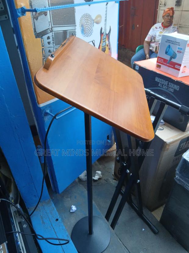 Wooden Bible Stand · Photo 3