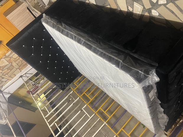 Double Foreign Bed · Photo 1