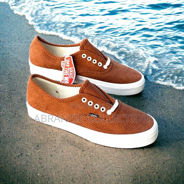 Authentic Vans Coudray Brown/White Available · Photo 2