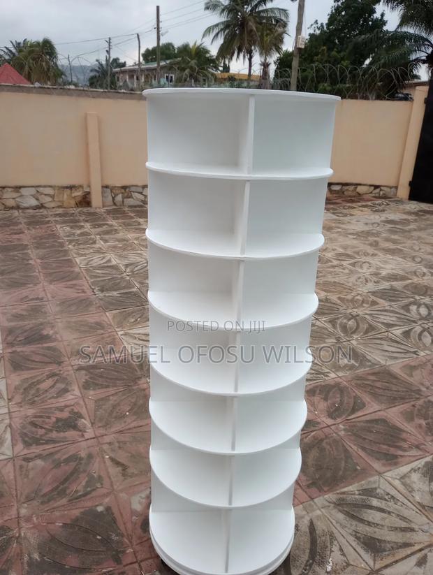 Rotating Shoe Rack · Photo 2