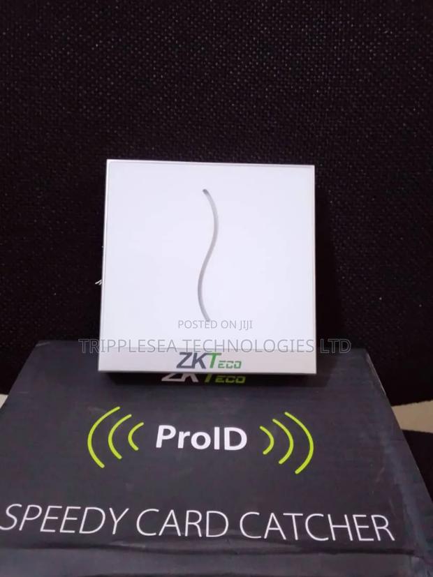 Speedy Card Catcher · Photo 2