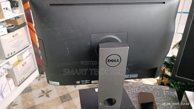 New Desktop Computer Dell OptiPlex 3080 16GB Intel Core I3 SSD 512GB · Photo 3