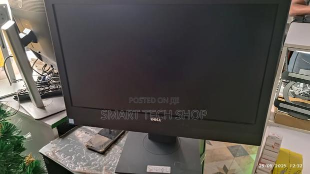 New Desktop Computer Dell OptiPlex 3080 16GB Intel Core I3 SSD 512GB · Photo 7