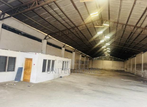 Dzorwulu 1300 Square Meter Warehouse for Rent · Photo 3