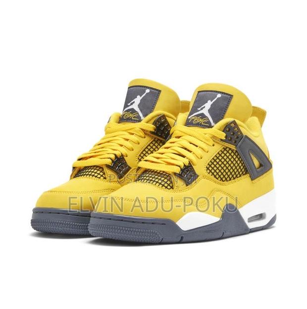 Jordan Air Jordan 4 Retro "Lightning 2021" Sneakers · Photo 1