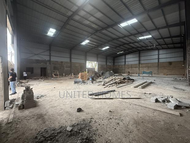 West Legon 1300 Square Meter Warehouse For Rent · Photo 6