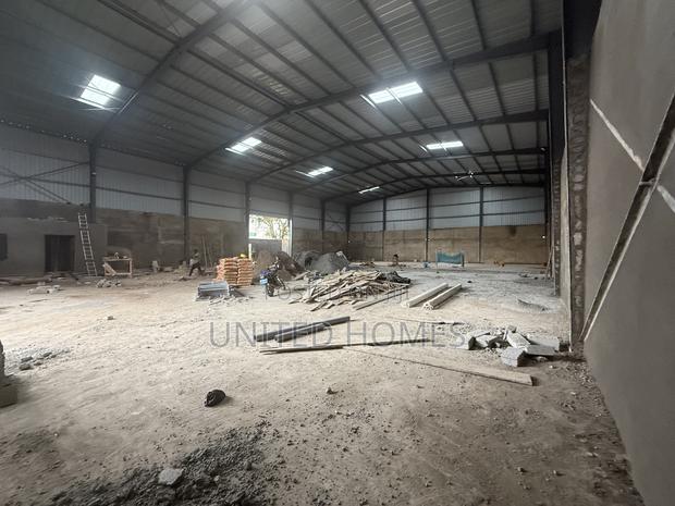 West Legon 1300 Square Meter Warehouse For Rent · Photo 2