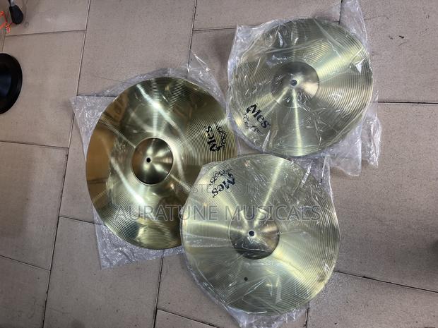 Mes Set Cymbals · Photo 1