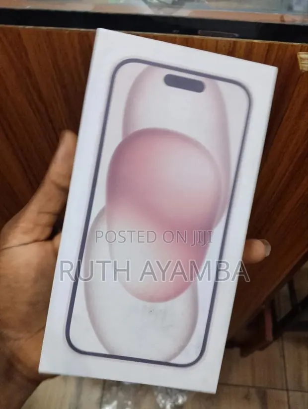 New Apple iPhone 15 128 GB Purple · Photo 1