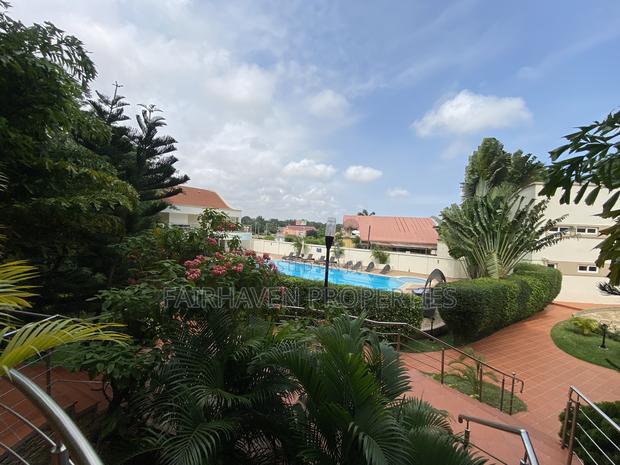 Fully Furnished 3 Bedrooms Apartment for Rent · Photo 2