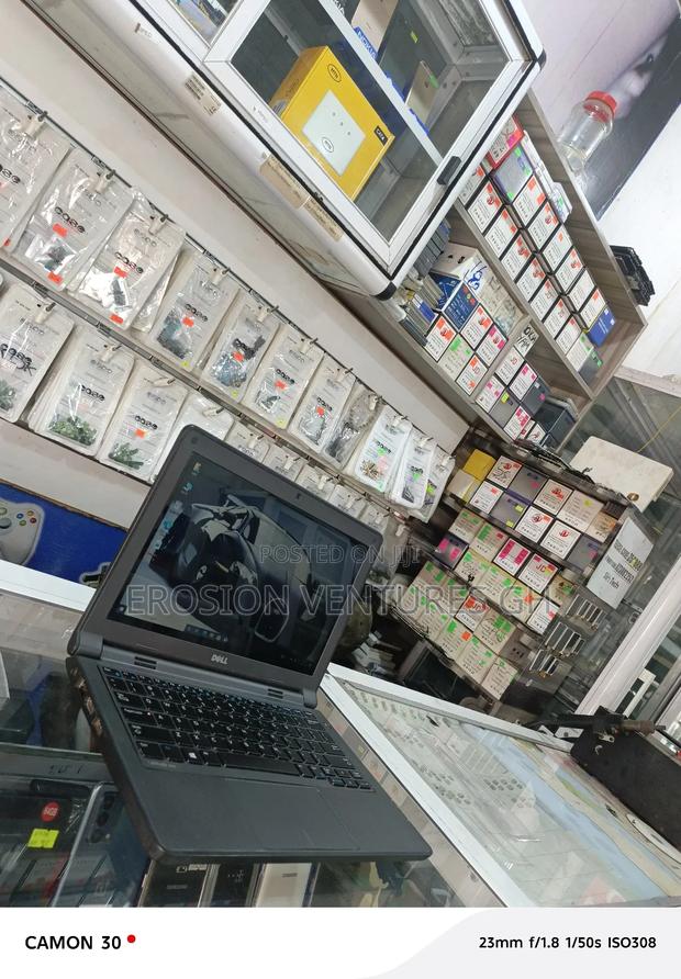 Laptop Dell Latitude 3320 4GB Intel HDD 500GB · Photo 4