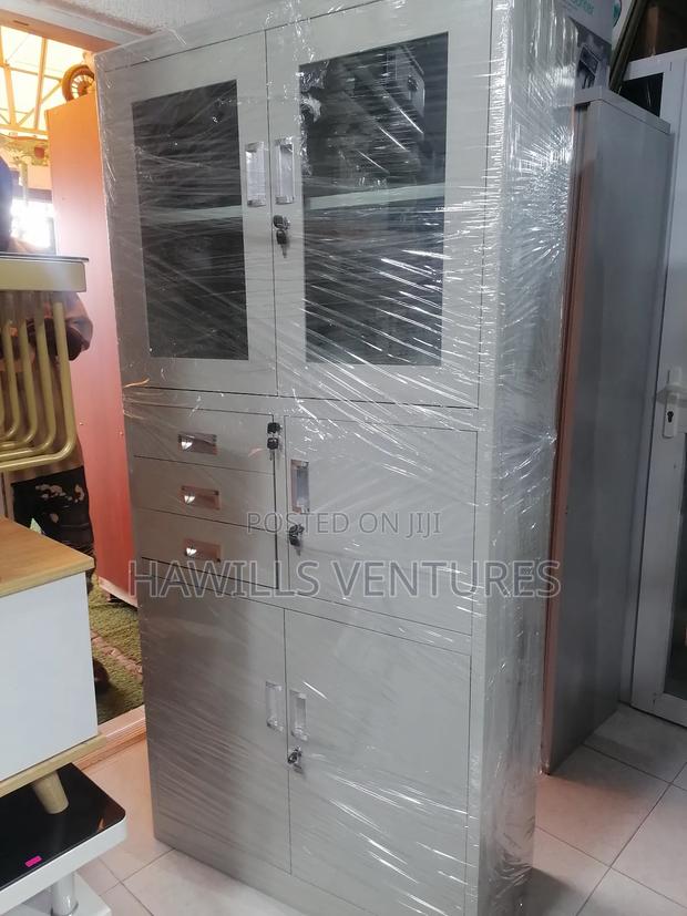Steel Cabinet With Safe · Photo 1