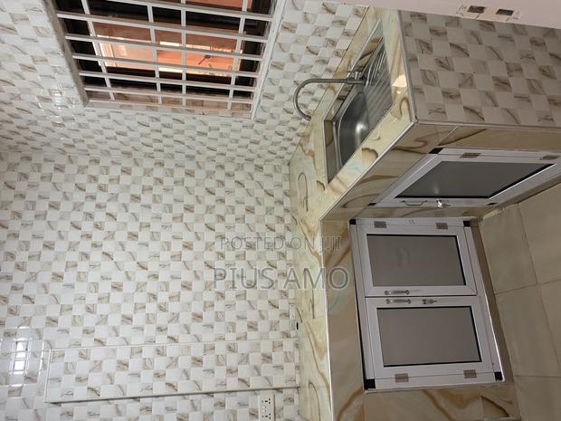 Executive Single Room Self Contained · Photo 3