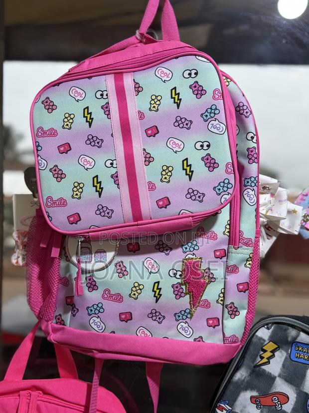 Kids School Bags With Lunch Bags · Photo 4