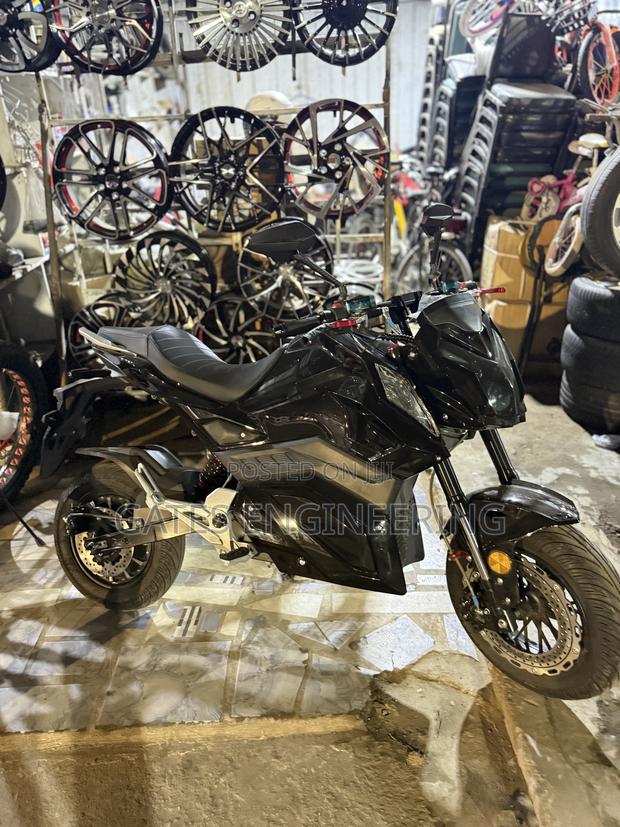 New Motorcycle 2025 Black · Photo 3