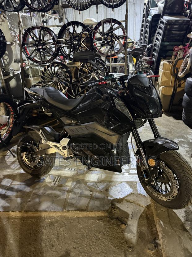 New Motorcycle 2025 Black · Photo 2
