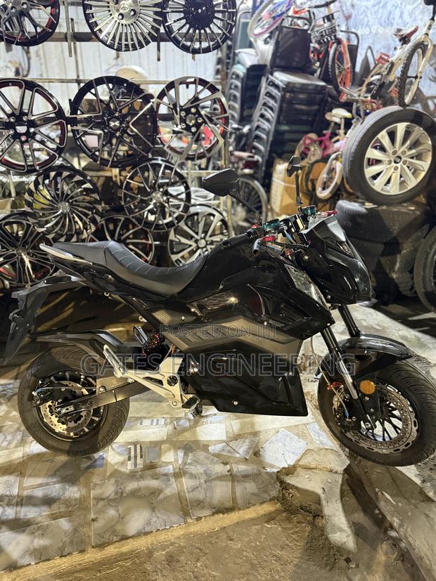 New Motorcycle 2025 Black · Photo 1