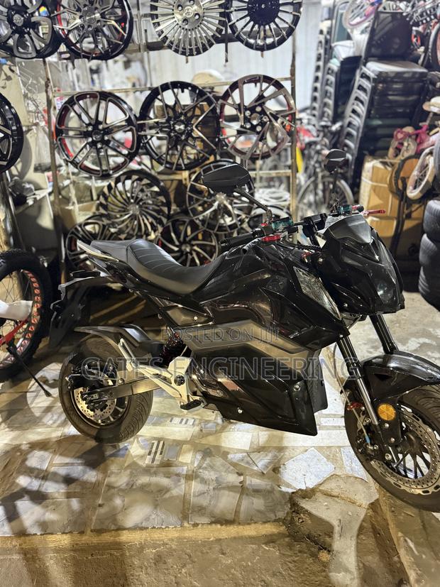 New Motorcycle 2025 Black · Photo 4